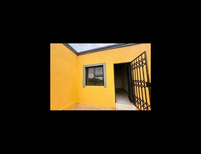 2 BEDROOM HOUSE FOR SALE IN MANKWENG